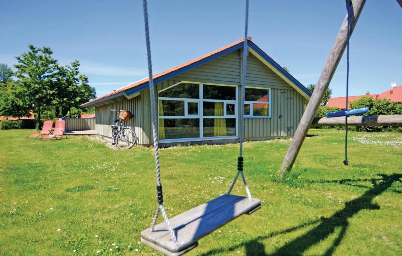 Kranich Ferienhaeuser Mit Innenpool Hohendorf  Екстериор снимка
